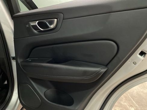 Used 2025 Volvo XC60 B5 Core image 75