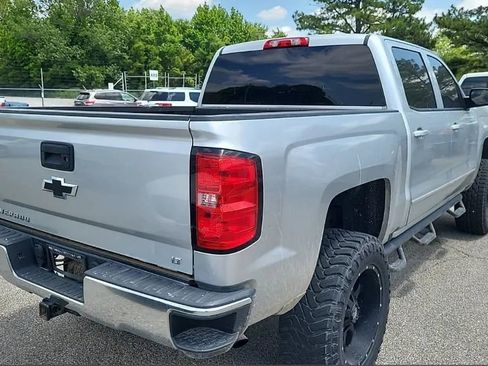 Used 2018 Chevrolet Silverado 1500 LT w/ True North Edition AWD/4WD image 4