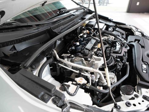 Used 2023 Toyota Corolla LE image 31