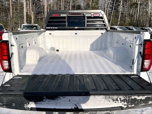 Used 2021 GMC Sierra 1500 SLE w/ X31 Off-Road Package image 29