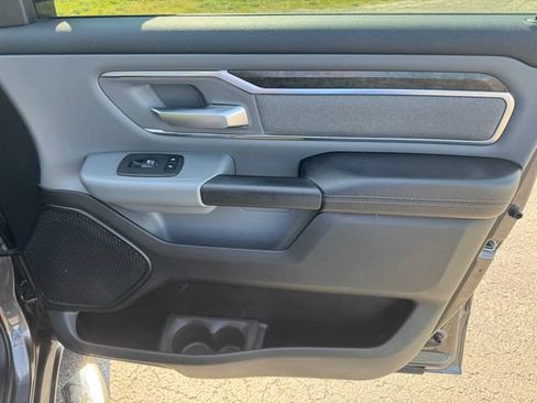 Used 2019 RAM 1500 Big Horn AWD/4WD image 13