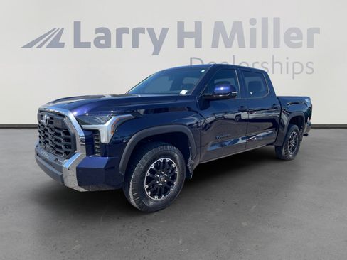 Certified 2025 Toyota Tundra SR5 w/ TRD Off-Road Package AWD/4WD image 1