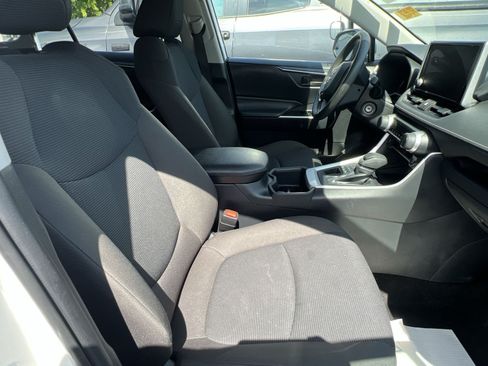Used 2025 Toyota RAV4 LE AWD/4WD image 23