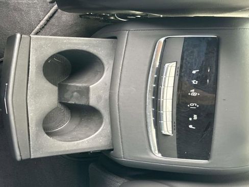 Used 2023 Cadillac Escalade Premium Luxury image 19