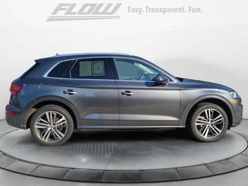 Used 2020 Audi Q5 e Prestige AWD/4WD image 10