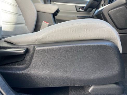 Used 2018 Honda CR-V LX image 28