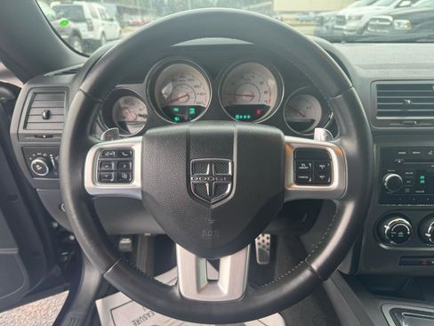 Used 2012 Dodge Challenger R/T image 17