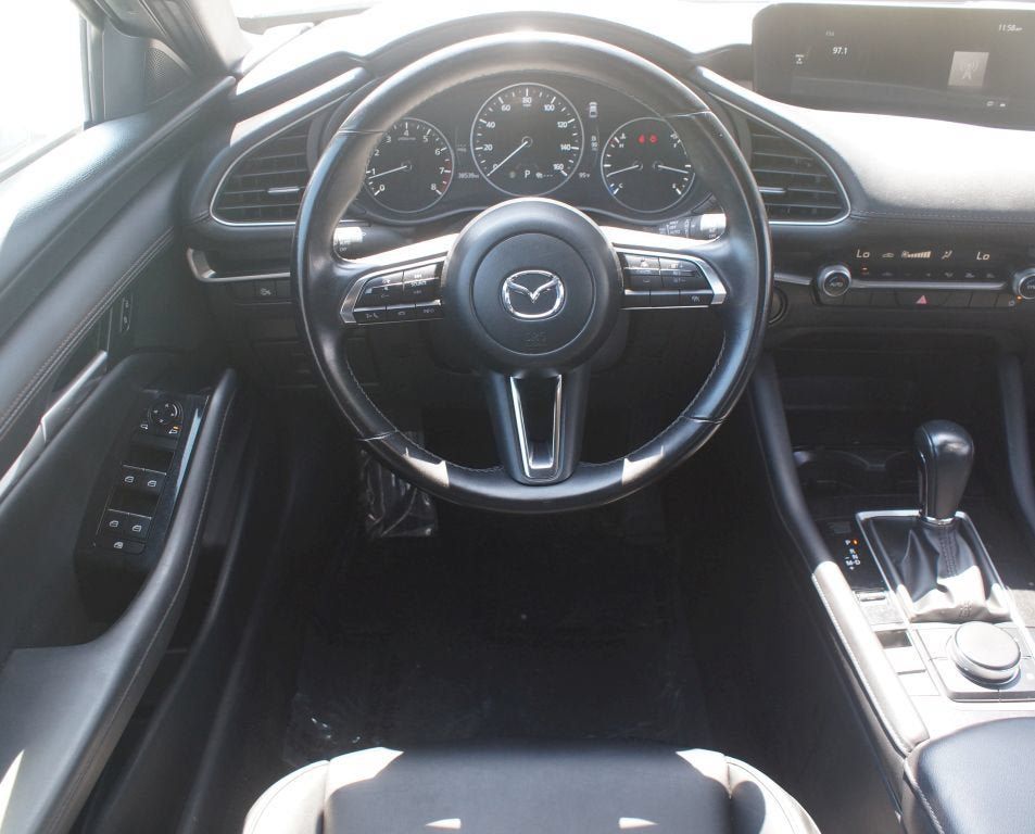 Used 2024 MAZDA MAZDA3 s FWD image 5