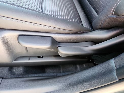 New 2026 Chevrolet Trax LT w/ Driver Confidence Package image 12