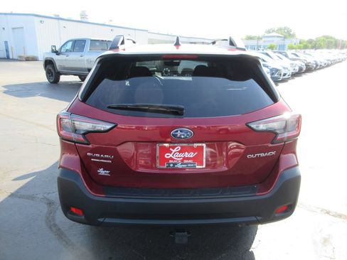 Used 2023 Subaru Outback Premium AWD/4WD image 7