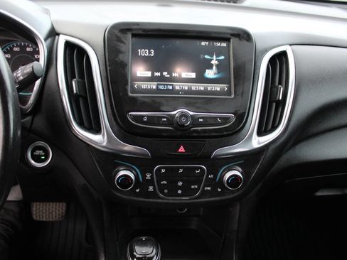 Used 2018 Chevrolet Equinox LT image 12