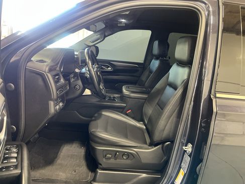 Used 2023 Chevrolet Tahoe LT w/ Luxury Package AWD/4WD image 25