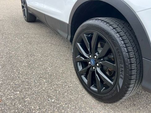 Certified 2019 Ford Escape SE AWD/4WD image 24