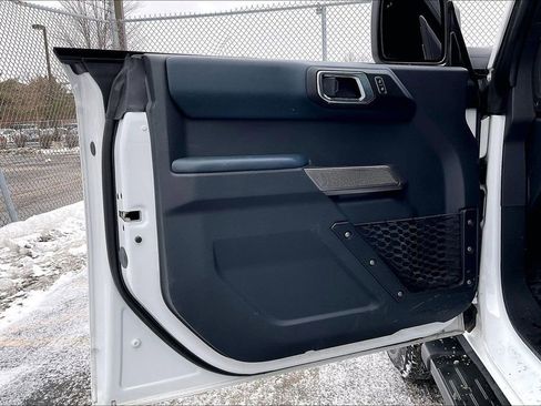 Used 2022 Ford Bronco Outer Banks AWD/4WD image 21