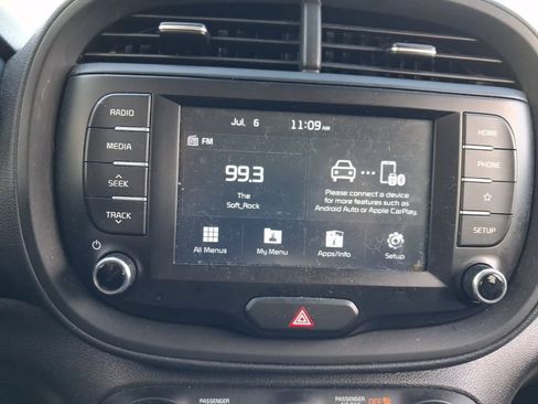 Used 2020 Kia Soul LX FWD image 22