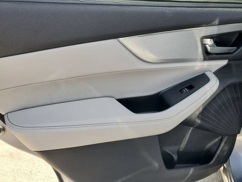 Certified 2024 Acura MDX FWD w/ Technology Package image 15