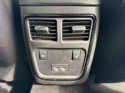 Used 2020 Dodge Charger SXT w/ Plus Group image 31