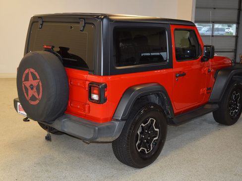 Used 2021 Jeep Wrangler Sport AWD/4WD image 3