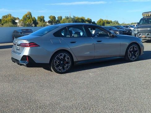Used 2026 BMW 530i w/ M Sport Package RWD image 6
