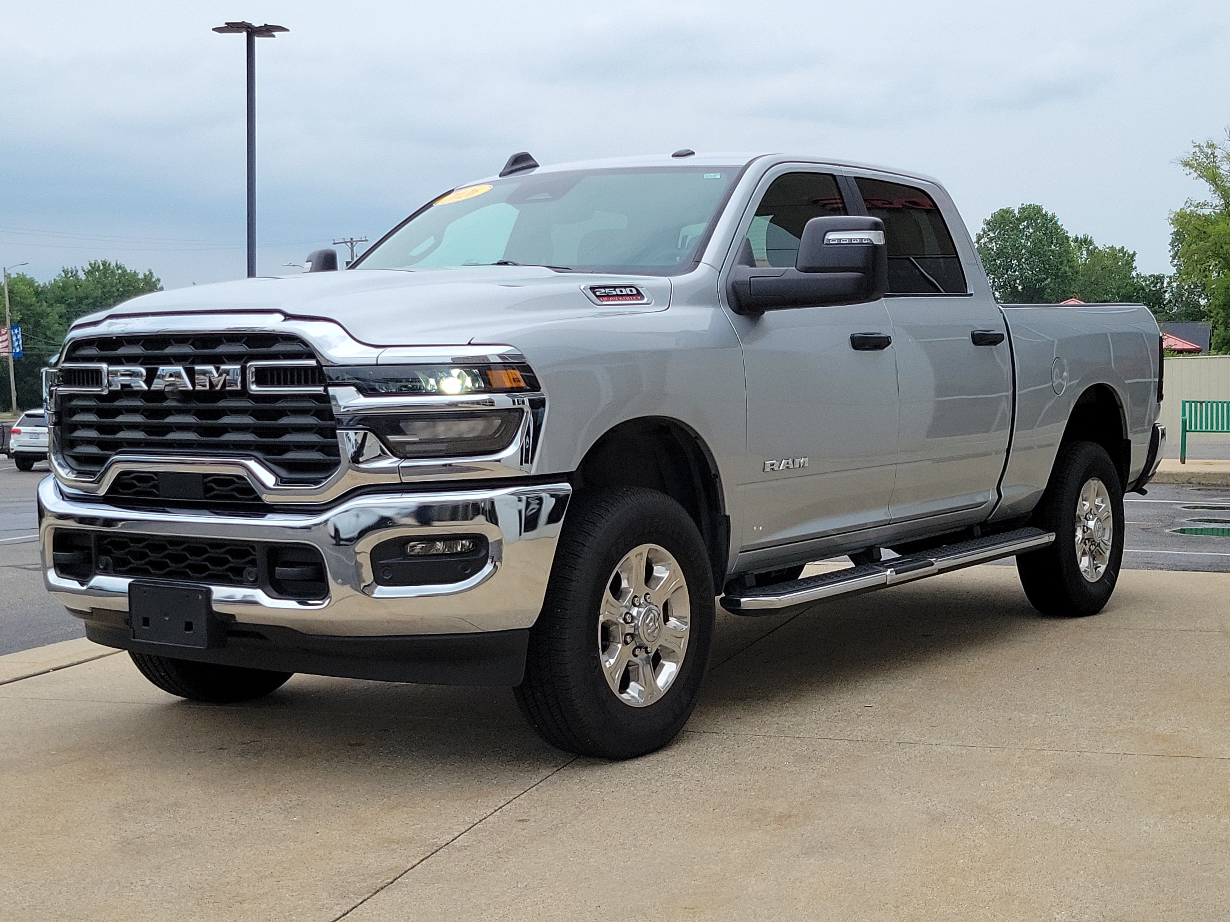 Used 2026 RAM 2500 Big Horn AWD/4WD image 2