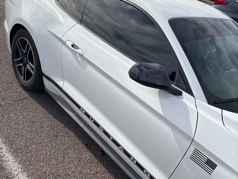 Used 2019 Ford Mustang Premium image 6