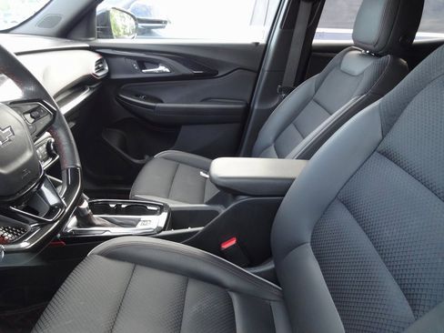 Used 2022 Chevrolet TrailBlazer RS image 6