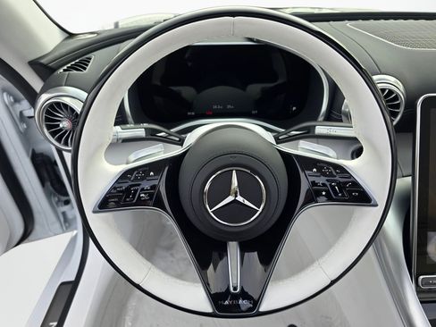 New 2026 Mercedes-Benz Maybach SL 680 image 16
