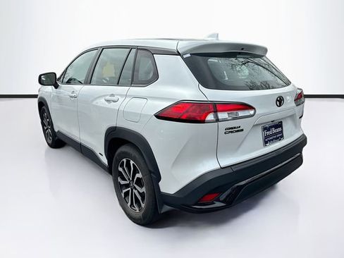 Used 2023 Toyota Corolla Cross AWD Hybrid image 5