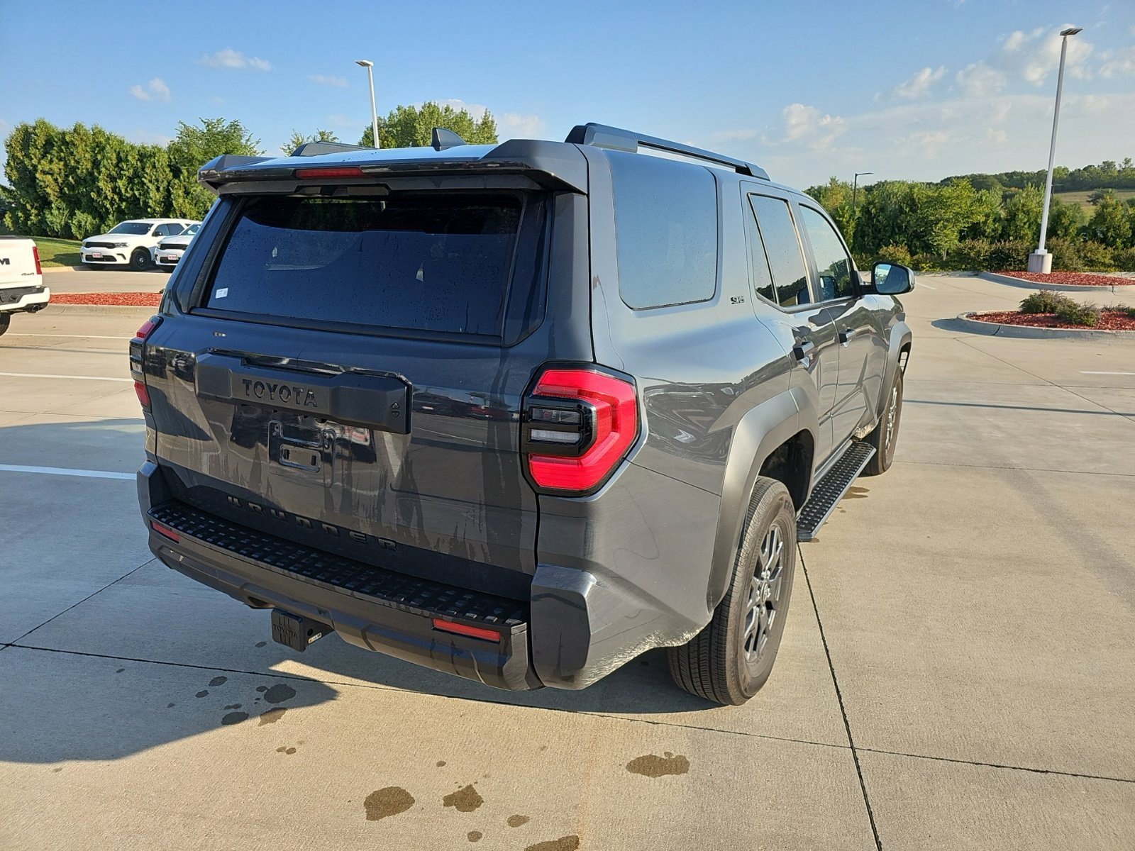 Used 2025 Toyota 4Runner SR5 AWD/4WD image 6
