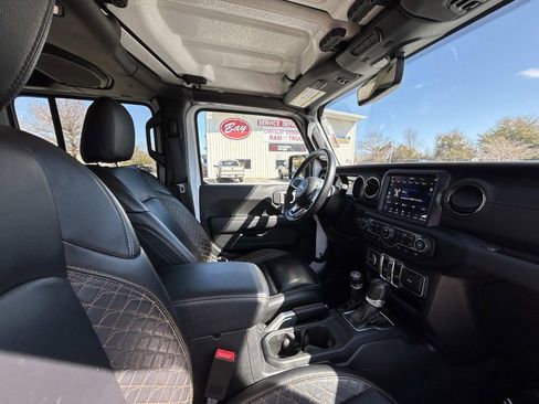 Used 2021 Jeep Wrangler Unlimited Sahara image 16