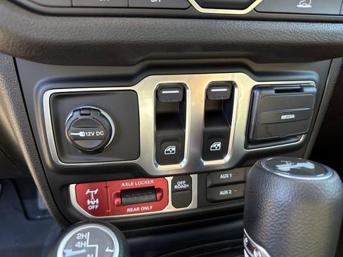 New 2026 Jeep Wrangler Sport AWD/4WD image 28