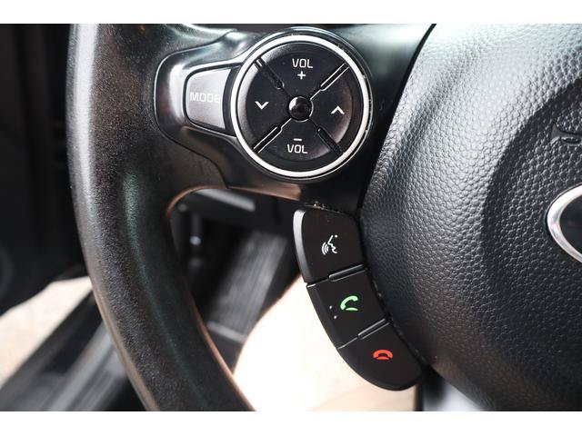 Used 2016 Kia Soul FWD image 12
