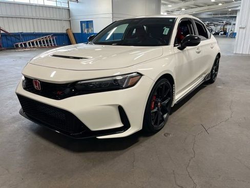 Used 2023 Honda Civic Type R image 7