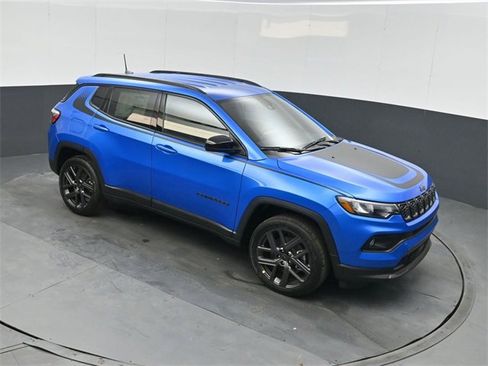 New 2026 Jeep Compass Latitude image 28