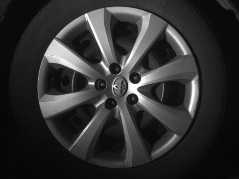 Used 2025 Toyota Corolla LE FWD image 13