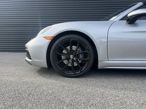 Certified 2024 Porsche 718 Boxster image 13