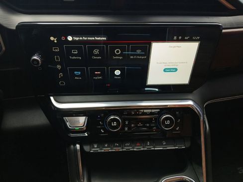 Used 2024 GMC Sierra 2500 Denali Ultimate image 8