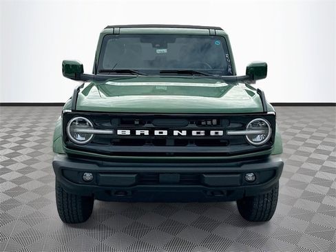 New 2025 Ford Bronco Outer Banks image 2
