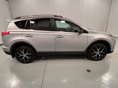Used 2017 Toyota RAV4 SE w/ Advanced Technology Package image 4