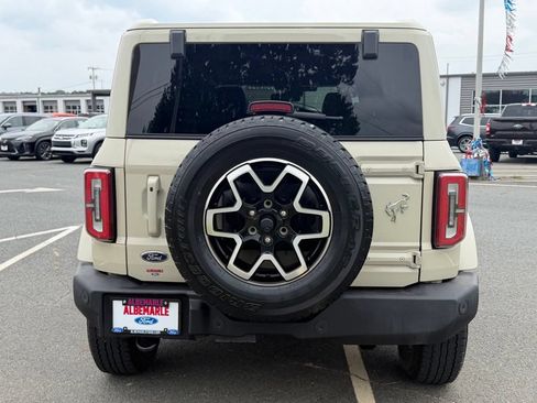 Used 2025 Ford Bronco Outer Banks AWD/4WD image 4