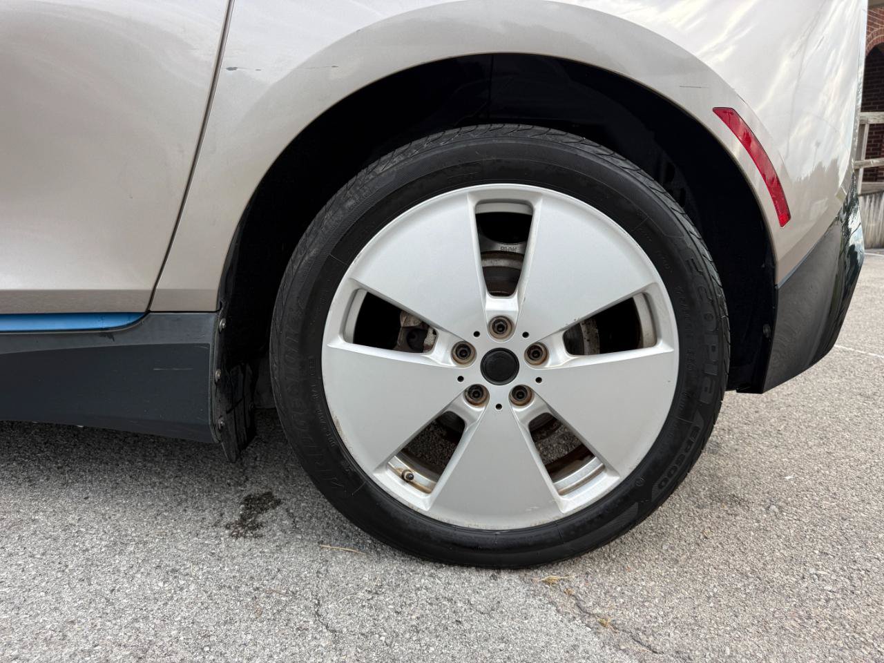 Used 2015 BMW i3 w/ Range Extender RWD image 29