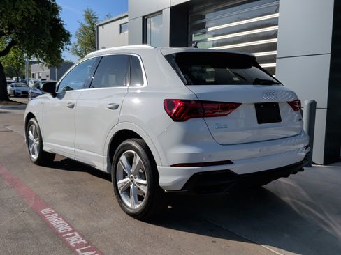 Used 2022 Audi Q3 2.0T Premium w/ Convenience Package image 9