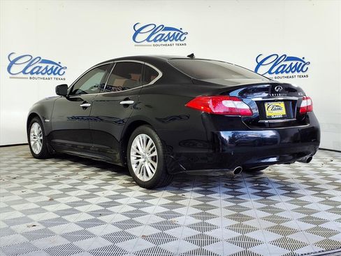 Used 2012 INFINITI M35 w/ Deluxe Touring Pkg image 2