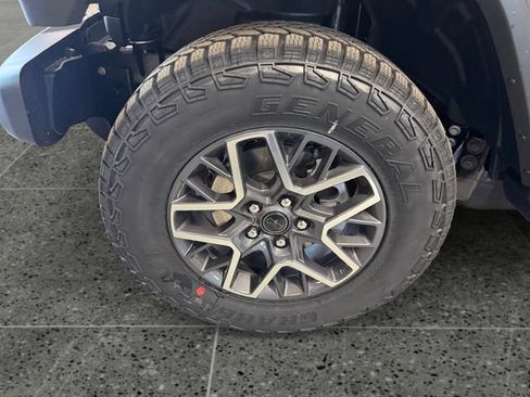 New 2026 Jeep Wrangler Unlimited Sahara AWD/4WD image 28