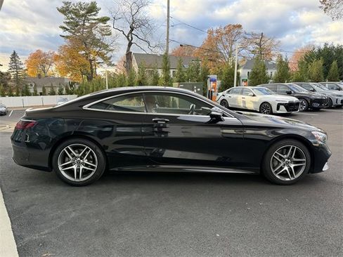 Used 2019 Mercedes-Benz S 560 4MATIC Coupe w/ AMG Line Exterior image 4