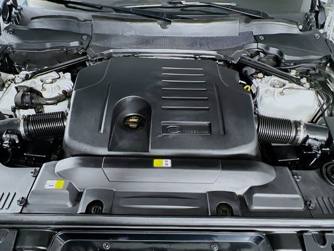 Used 2019 Land Rover Range Rover Sport HSE image 31