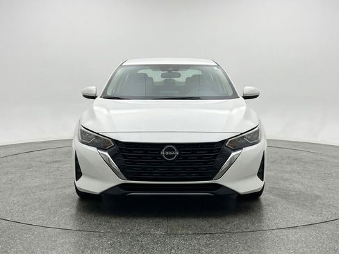 Used 2025 Nissan Sentra S image 2