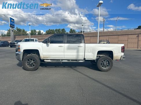 Used 2016 Chevrolet Silverado 2500 LT w/ LT Convenience Package AWD/4WD image 4