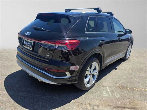 Used 2023 Audi Q4 e-tron Prestige AWD/4WD image 3