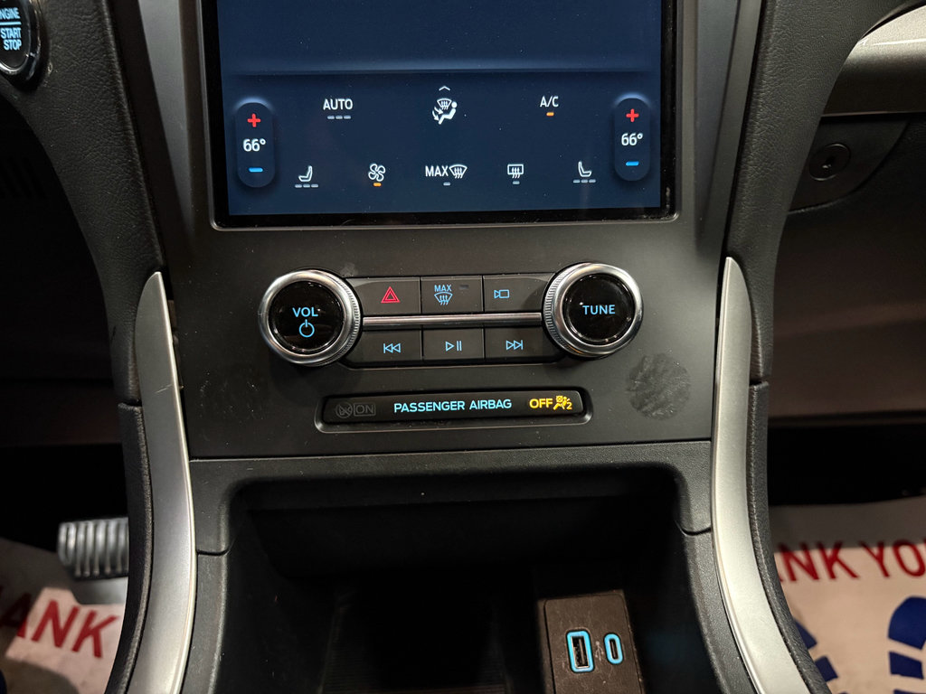Used 2024 Ford Edge SEL AWD/4WD image 12